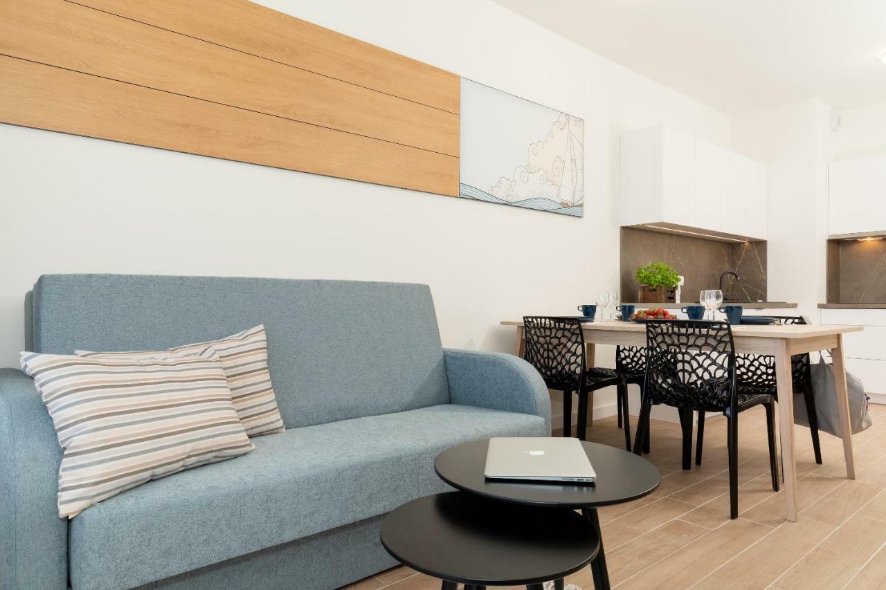 Aquamarina Onyx Marina Invest Apartment เมียนซิดดรอแย ภายนอก รูปภาพ