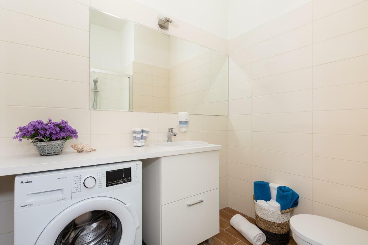 Aquamarina Onyx Marina Invest Apartment เมียนซิดดรอแย ภายนอก รูปภาพ
